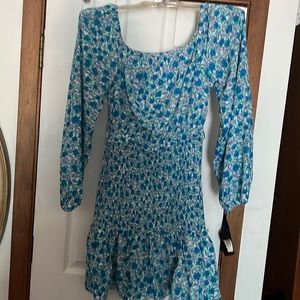 Blue flower dress size 4
